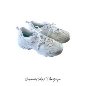 Skechers White D'Lites Air Cooled Foam Comfy Sneakers size 7